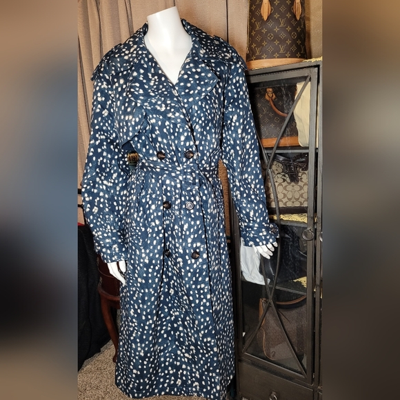 Ann Taylor Modern Trench Coat - Picture 3 of 8